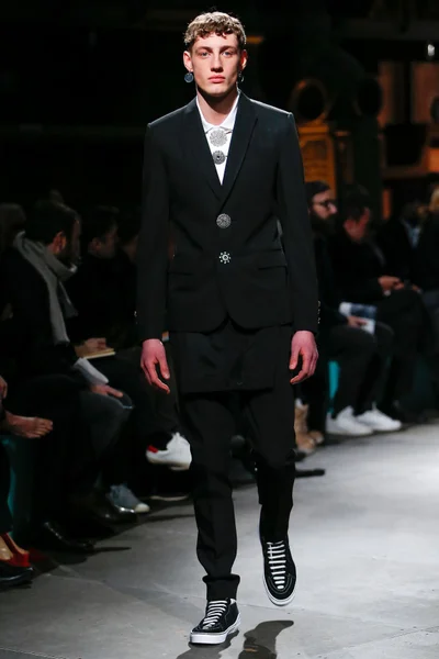 Look 53